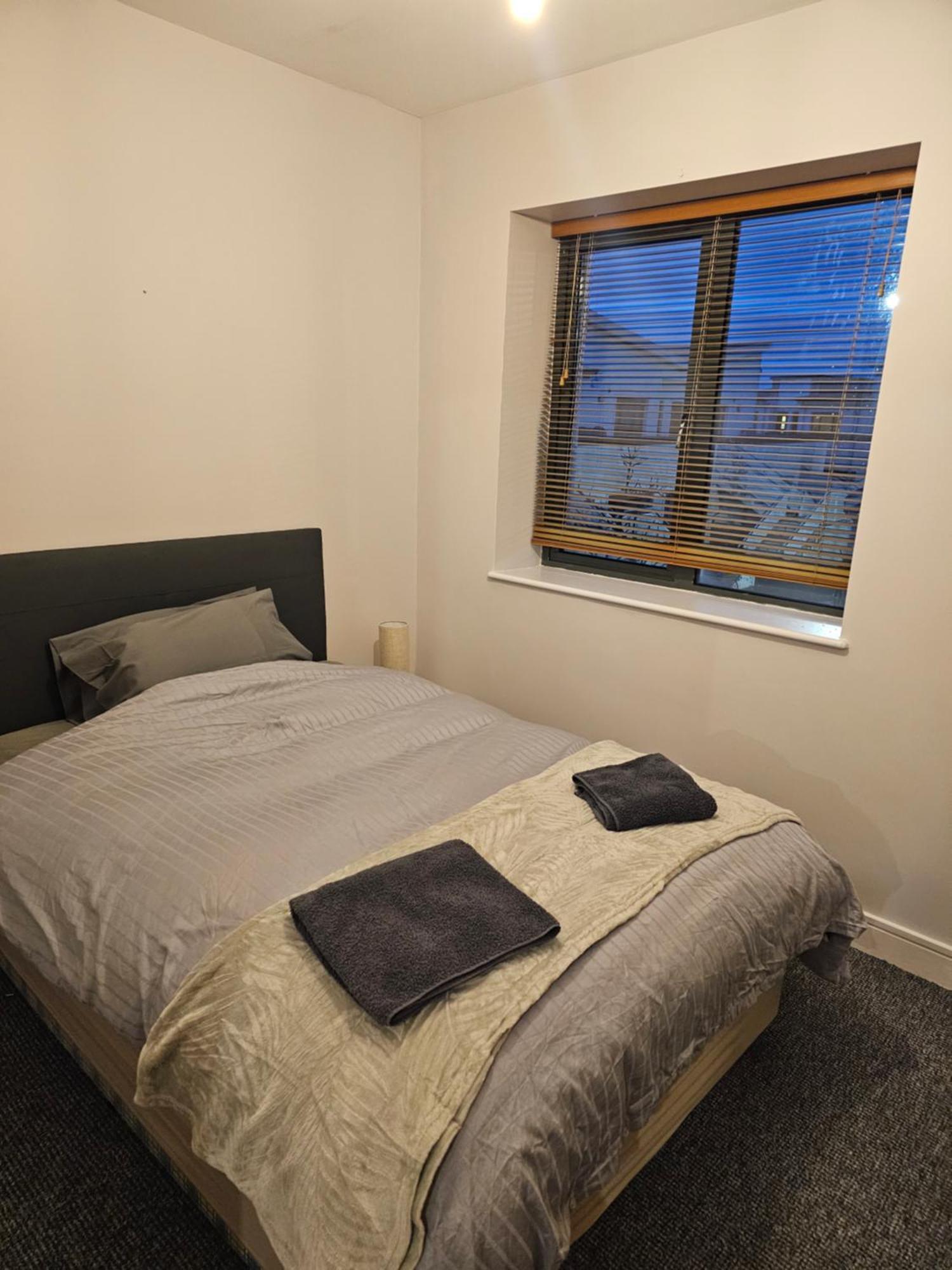 Cozy 2 Bedroom Apartment Kilkenny Exterior photo