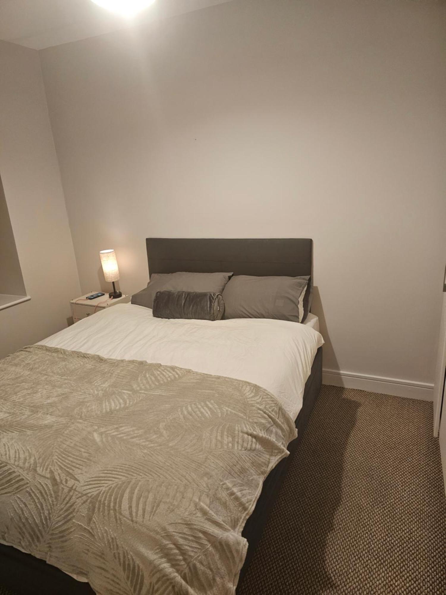 Cozy 2 Bedroom Apartment Kilkenny Exterior photo
